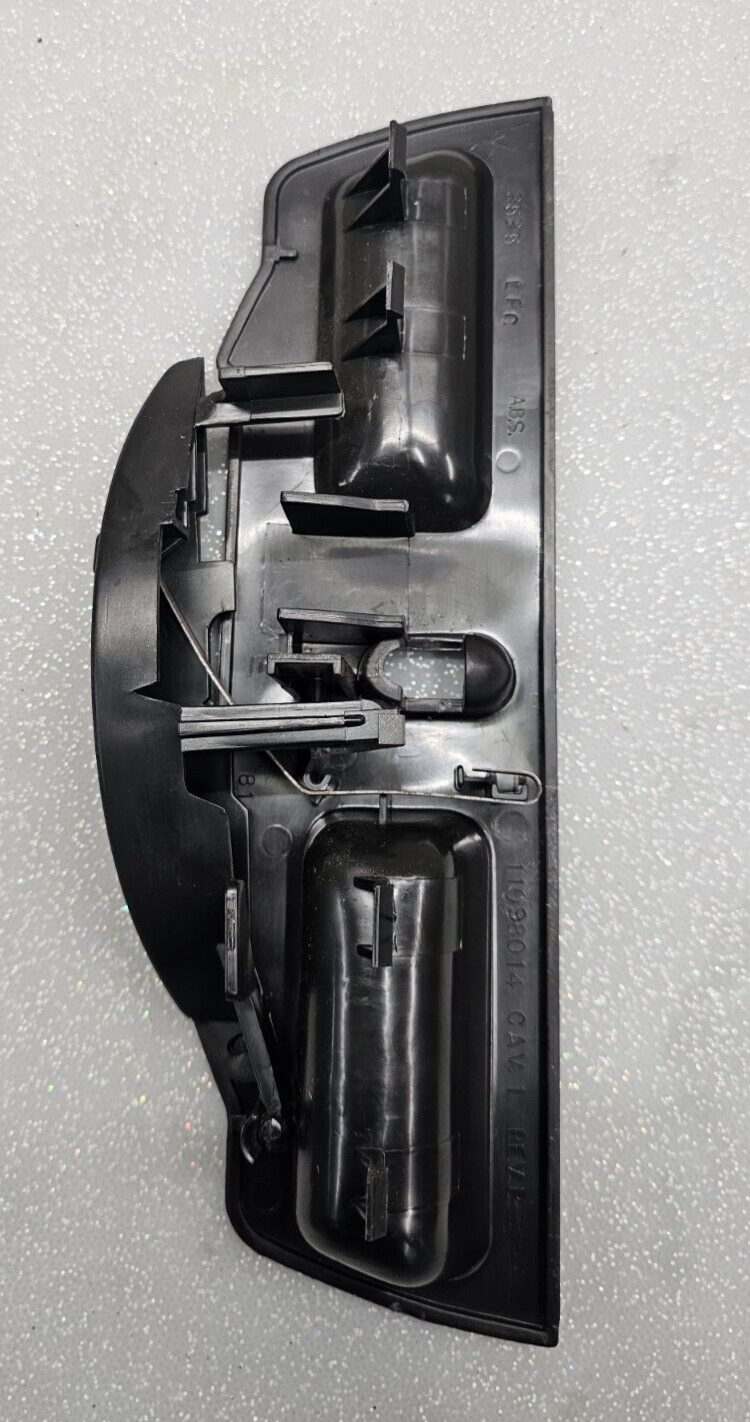 95-06 Silverado Sierra C/K 1500 2500 Center Console Jump Seat Lid Latch Assembly