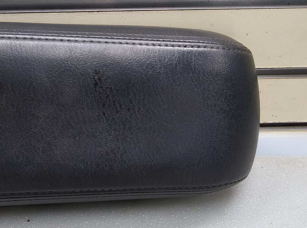 98-04 Chrysler 300M Front Center Console Lid Armrest Leather Top Assembly Black