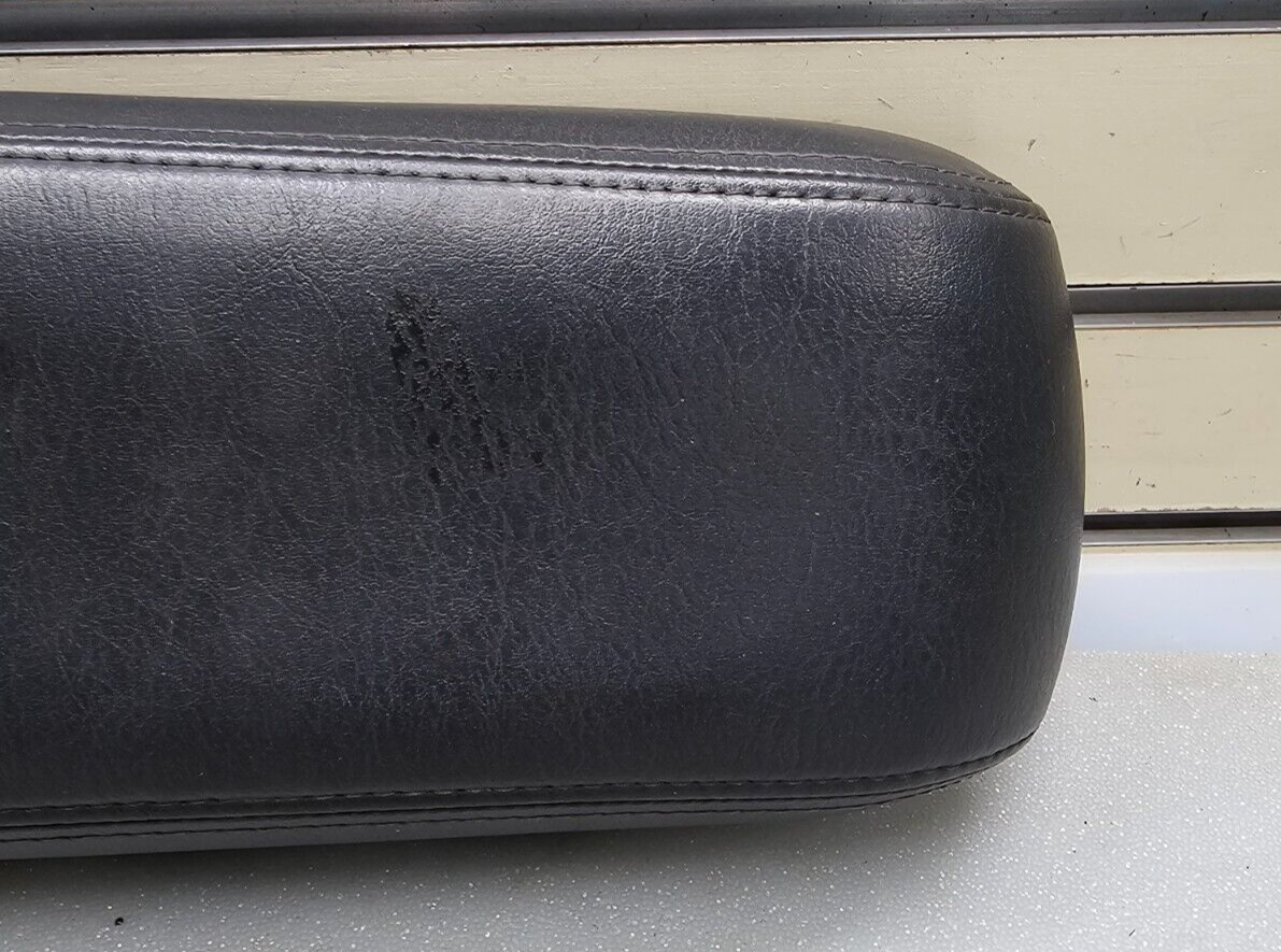 98-04 Chrysler 300M Front Center Console Lid Armrest Leather Top Assembly Black