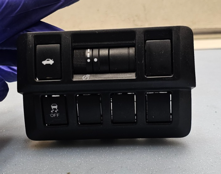 🔥2018-2023 Subaru Crosstrek Front  dashboard switch panel  OEM