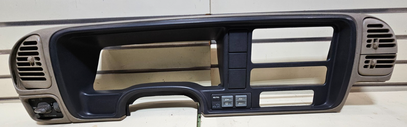 🔥95-99 CHEVY GMC TRUCK SILVERADO CK Cluster Speedometer Dash Bezel BLACK/TAN C3