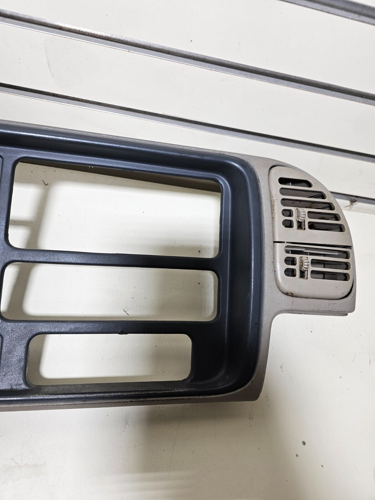 🔥95-99 CHEVY GMC TRUCK SILVERADO C/K Cluster Gauge Speedo Dash Bezel TAN C3