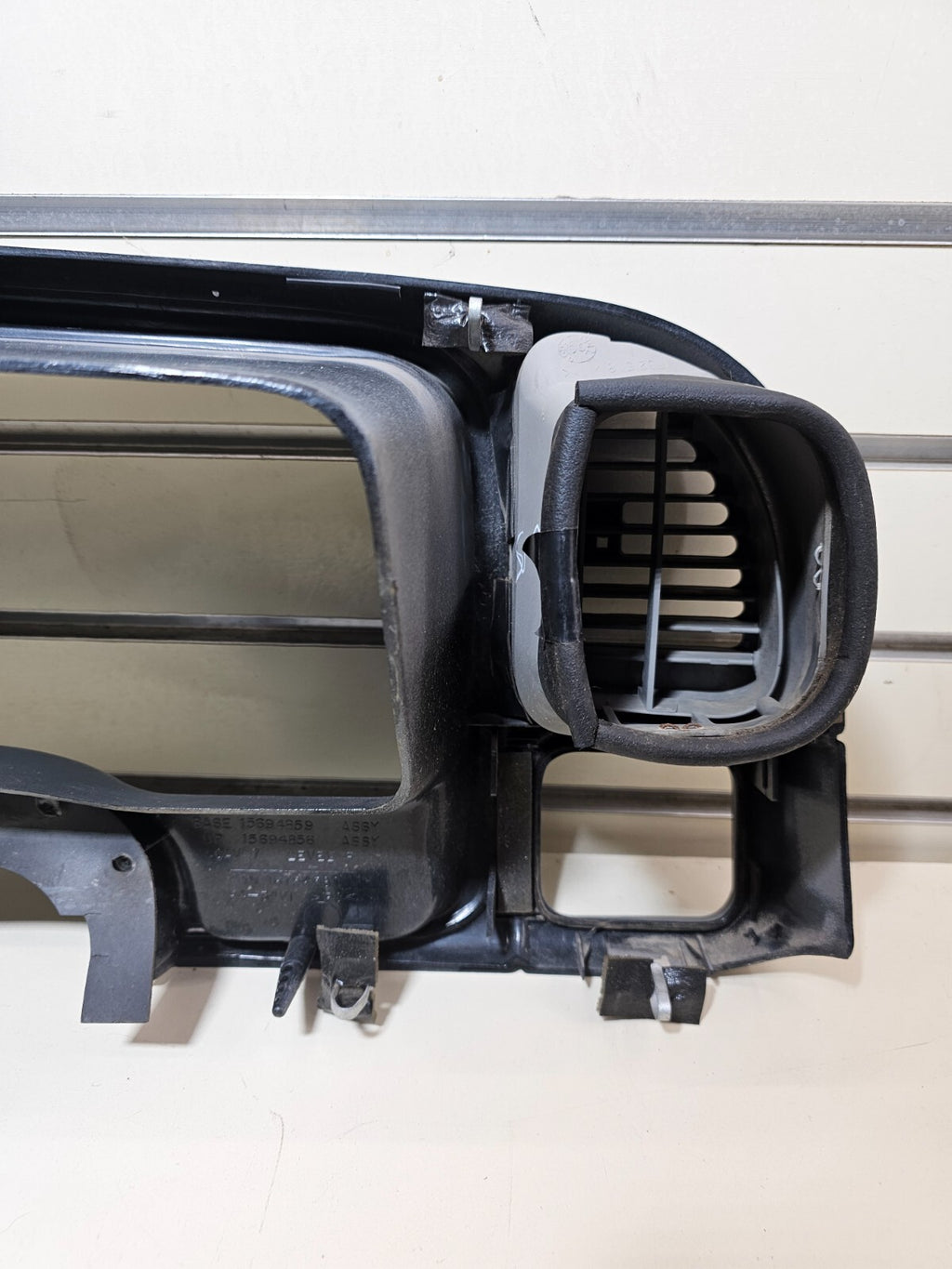 95-99 CHEVY GMC TRUCK CK Instrument Cluster Speedometer Dash Bezel Gray/Black C3