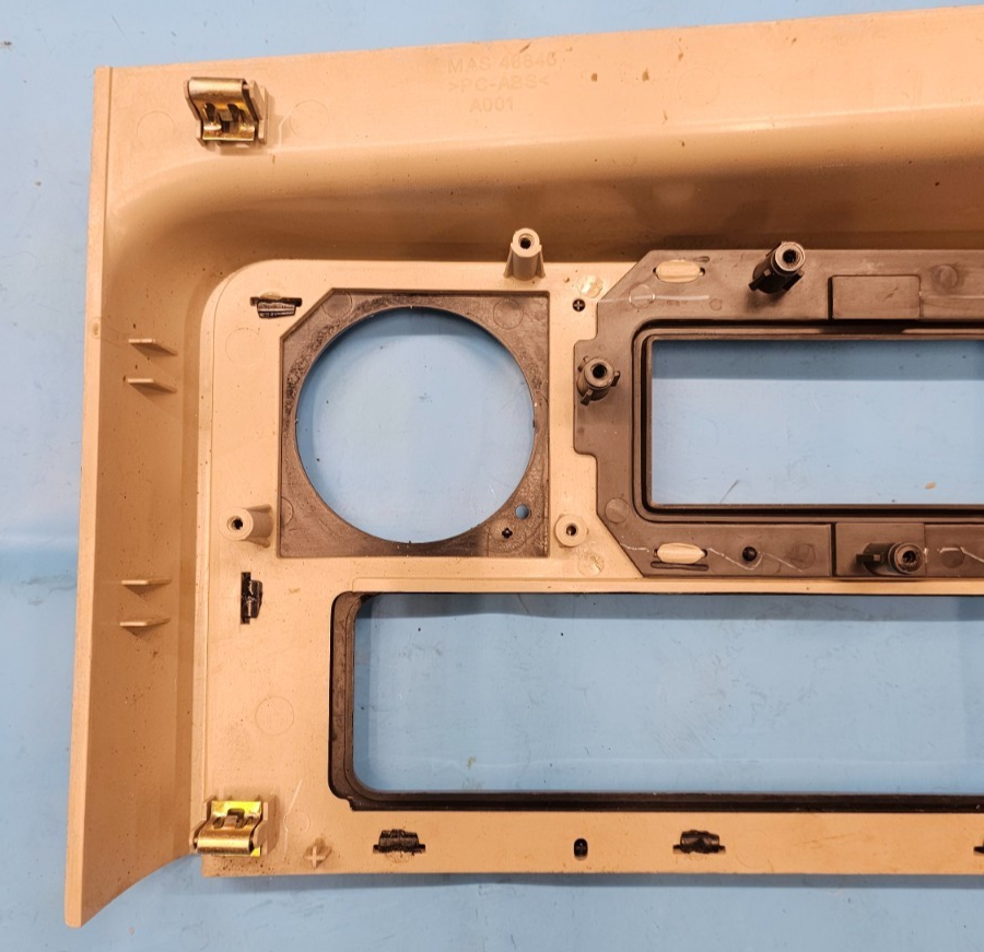 🔥03-06 Escalade Dash AM FM Radio Bezel Trim Instrument Panel Assembly Wood/Tan