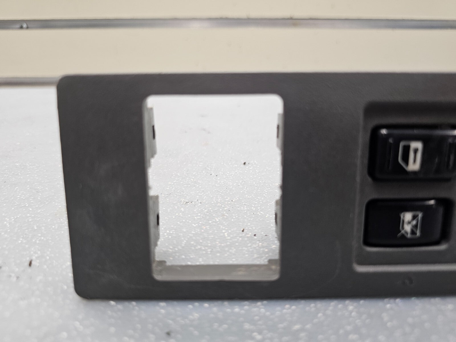 🔥04-15 TITAN ARMADA LEFT DRIVER MASTER POWER WINDOW LOCK SWITCH ASSEMBLY GRAY