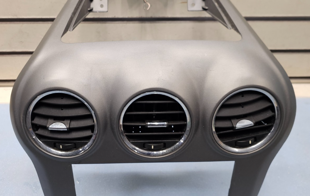 🔥08-10 Saturn Vue Center Dash Radio Stereo Display Bezel Trim Panel DK Gray B31
