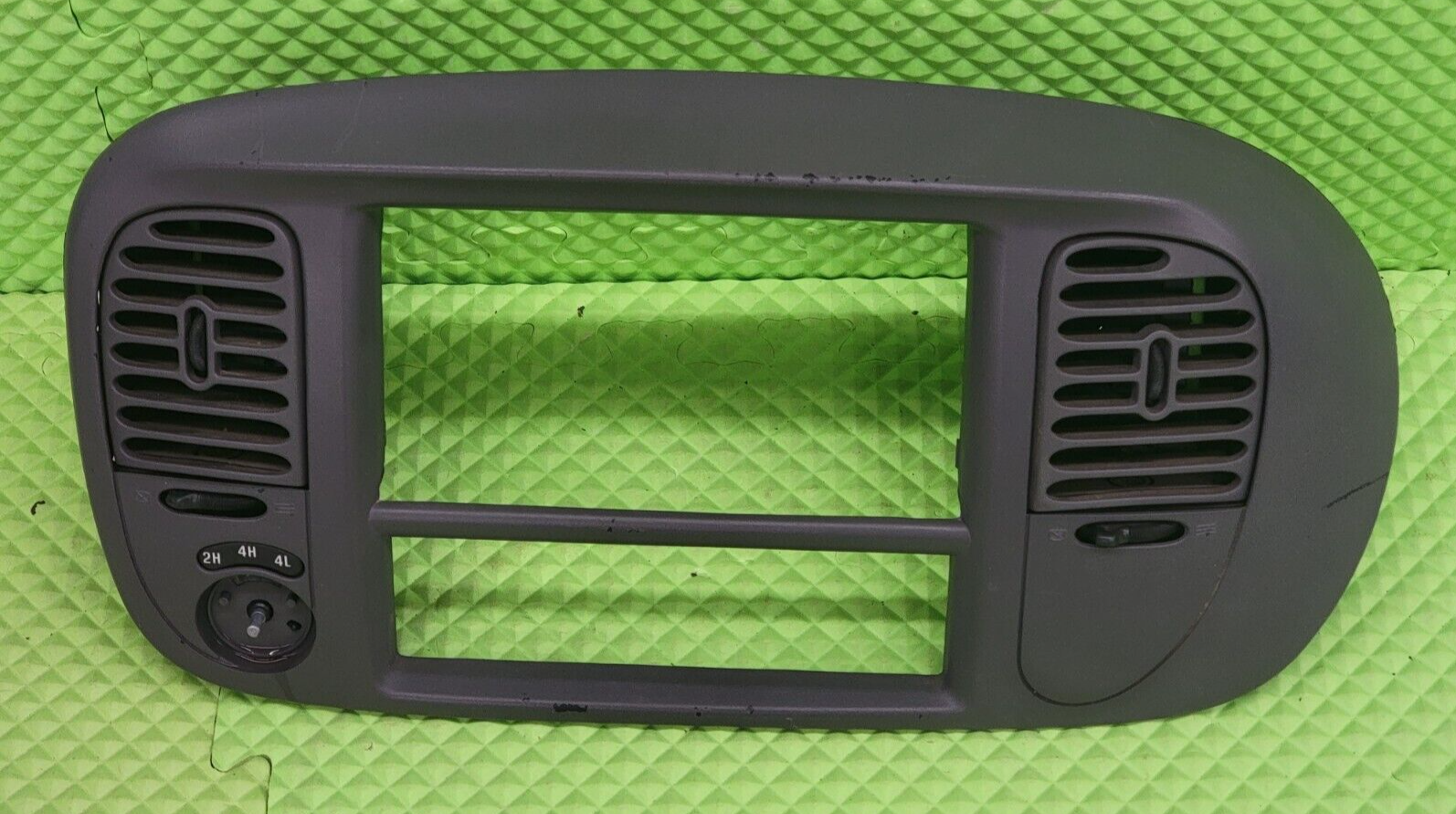 🔥1997-2003 Ford F150 Center Dash Radio Climate BEZEL Trim Panel Line Gray B1