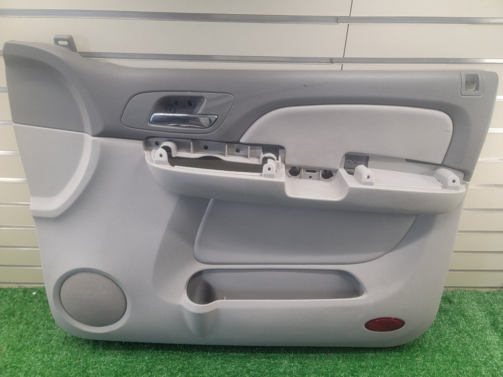 07-09 Chevy Suburban GMC Yukon Passenger Front Door Trim Panel LT Gray Auto D15