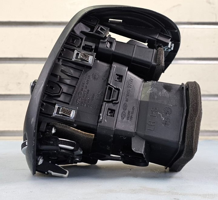 🔥2014-2016 Kia Soul Front Left Driver Dash Air Vent OEM