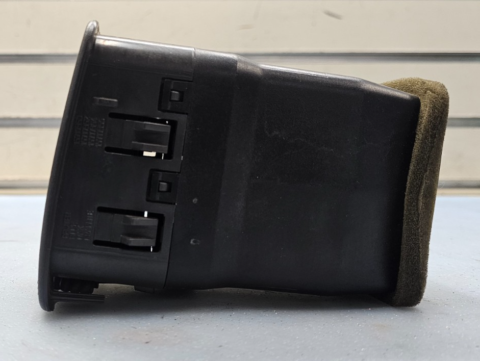 🔥99-06 Silverado Tahoe Dash Right Passenger Air Vent A/C AC HVAC Heater Black