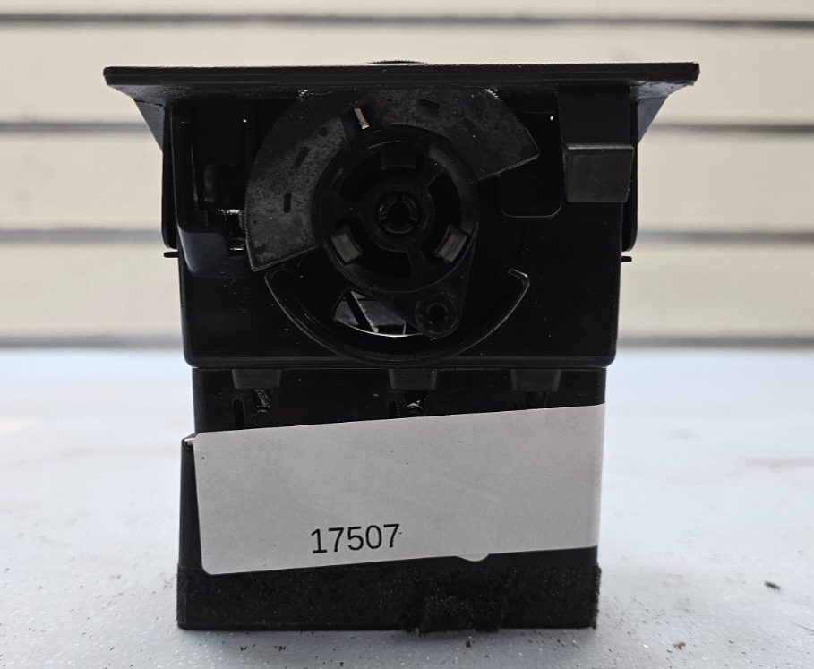 🔥08-14 Dodge Challenger Lef Driver Heat Air Conditioning A/C Outlet Vent OEM