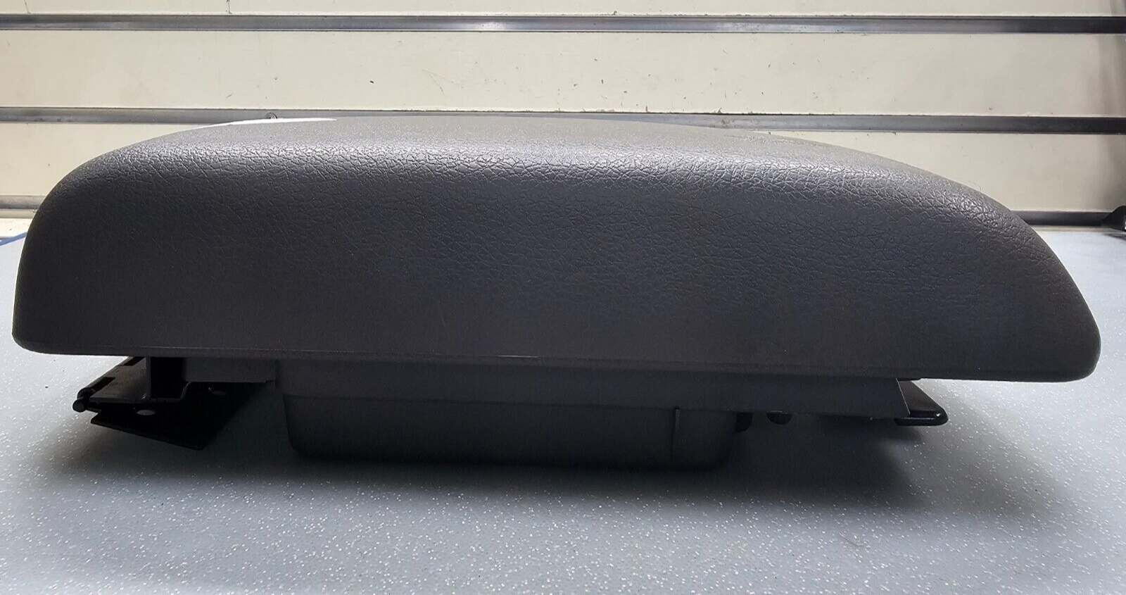 10-12 Fusion Milan Front Center Console Lid Armrest Cover Top Pad Assembly Black