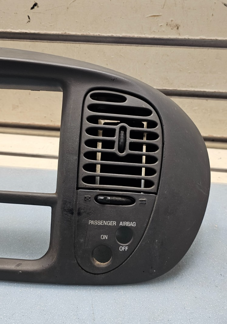 🔥97-03 Ford F150 Dash FM Radio Climate Trim Stereo BEZEL Panel DK GRAY B1