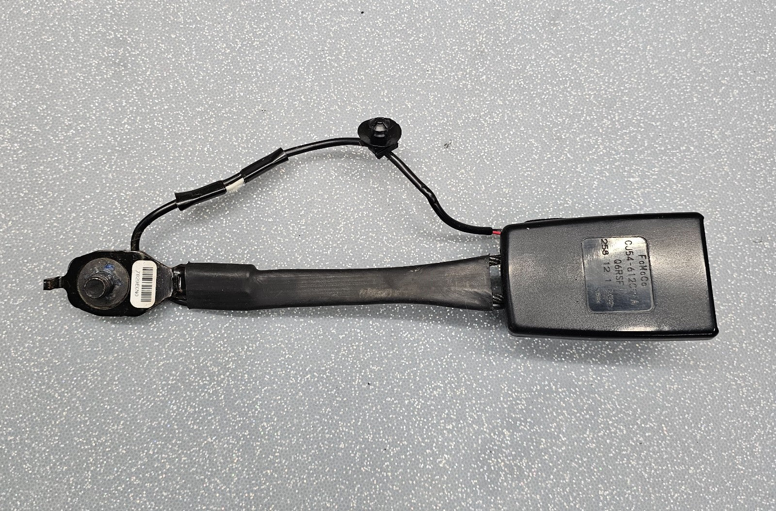 13-16 Ford Escape Driver Front Left Seatbelt Buckle Black /FE