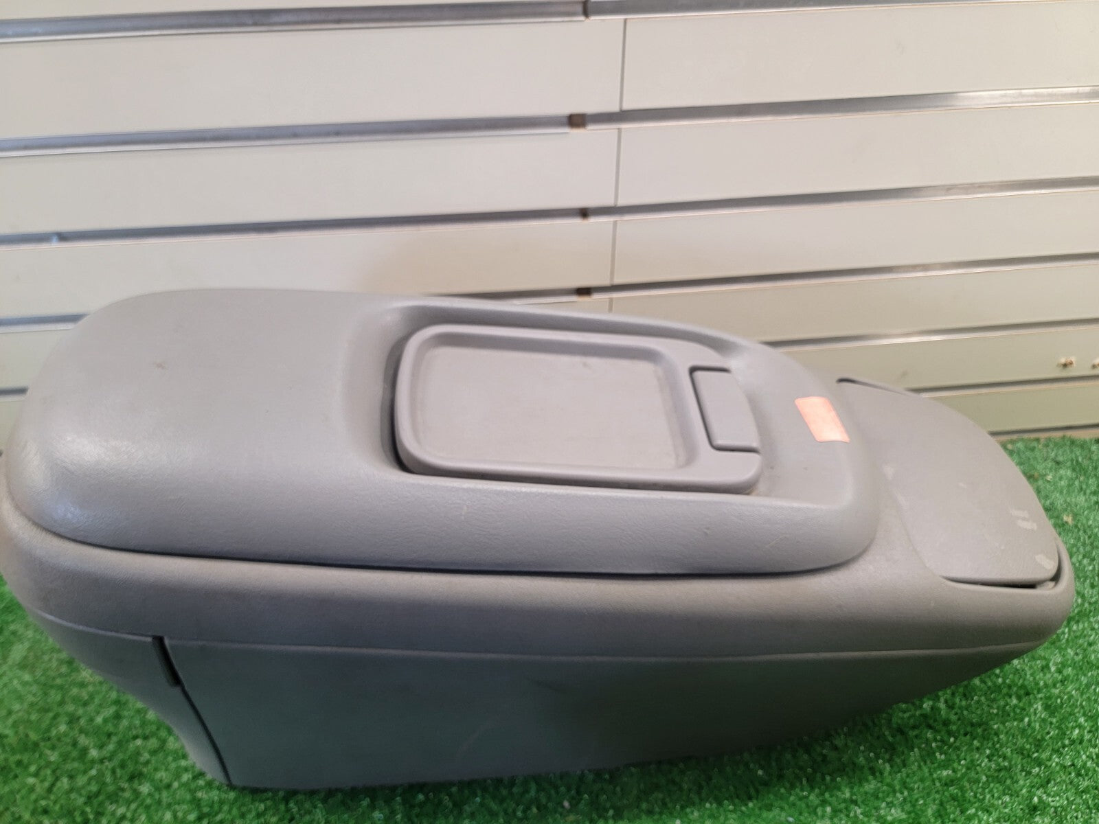 🔥95-99 CHEVY SILVERADO GMC C/K YUKON CENTER FRONT FLOOR CONSOLE CUPHOLDER GRAY