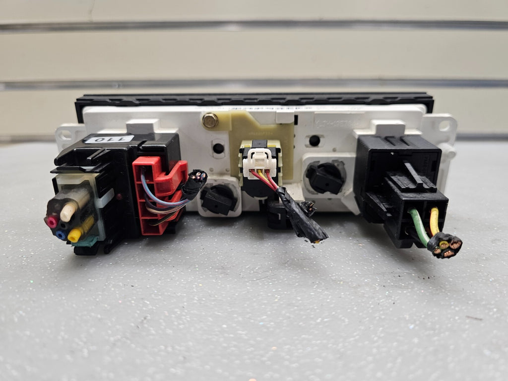 97-03 Ford F150 F250 Expedition Heater A/C Climate Control Panel Dash Unit Temp