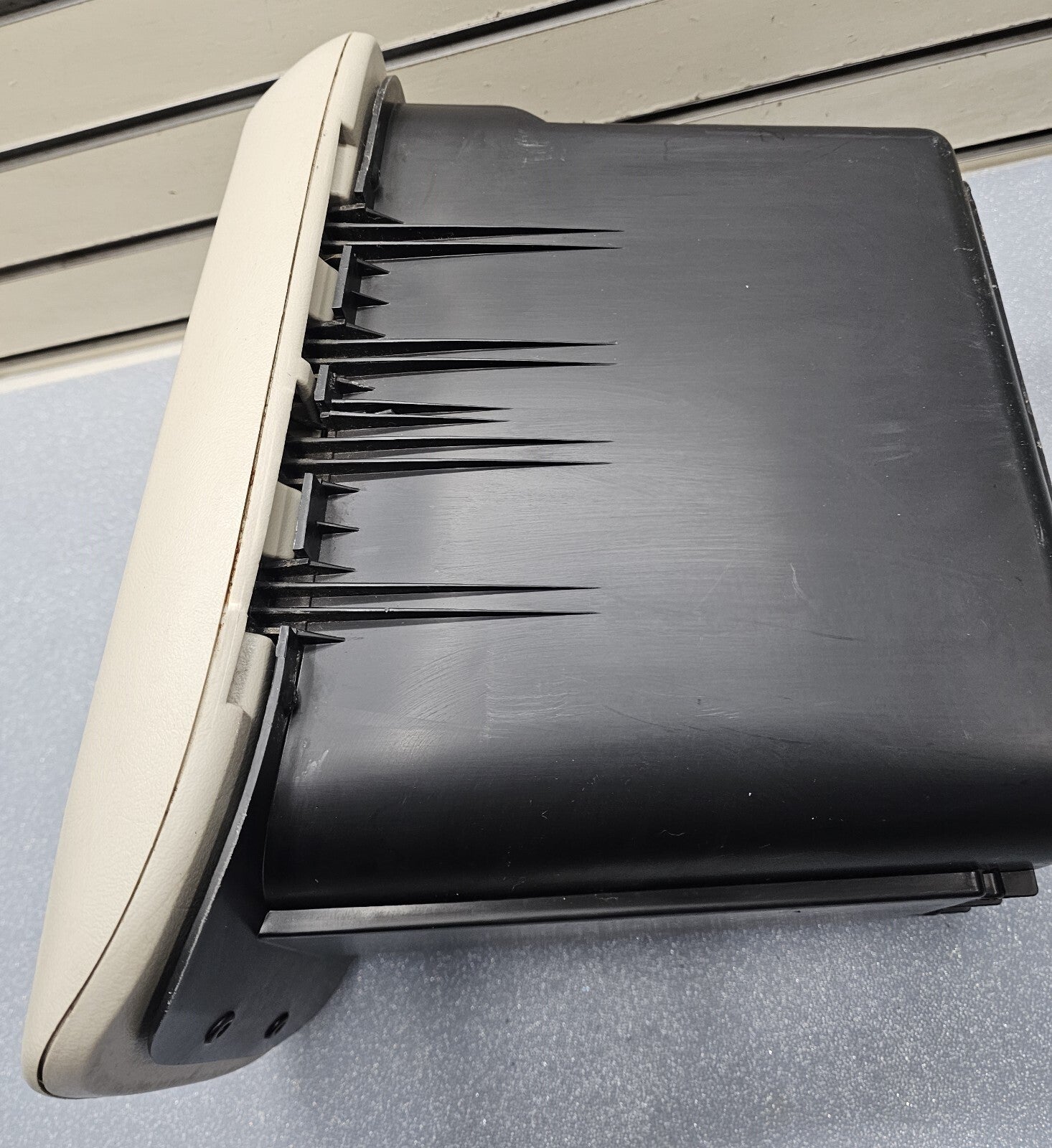 🔥99-02 Chevy Silverado Sierra Center Console Armrest Lid Storage Cover TAN