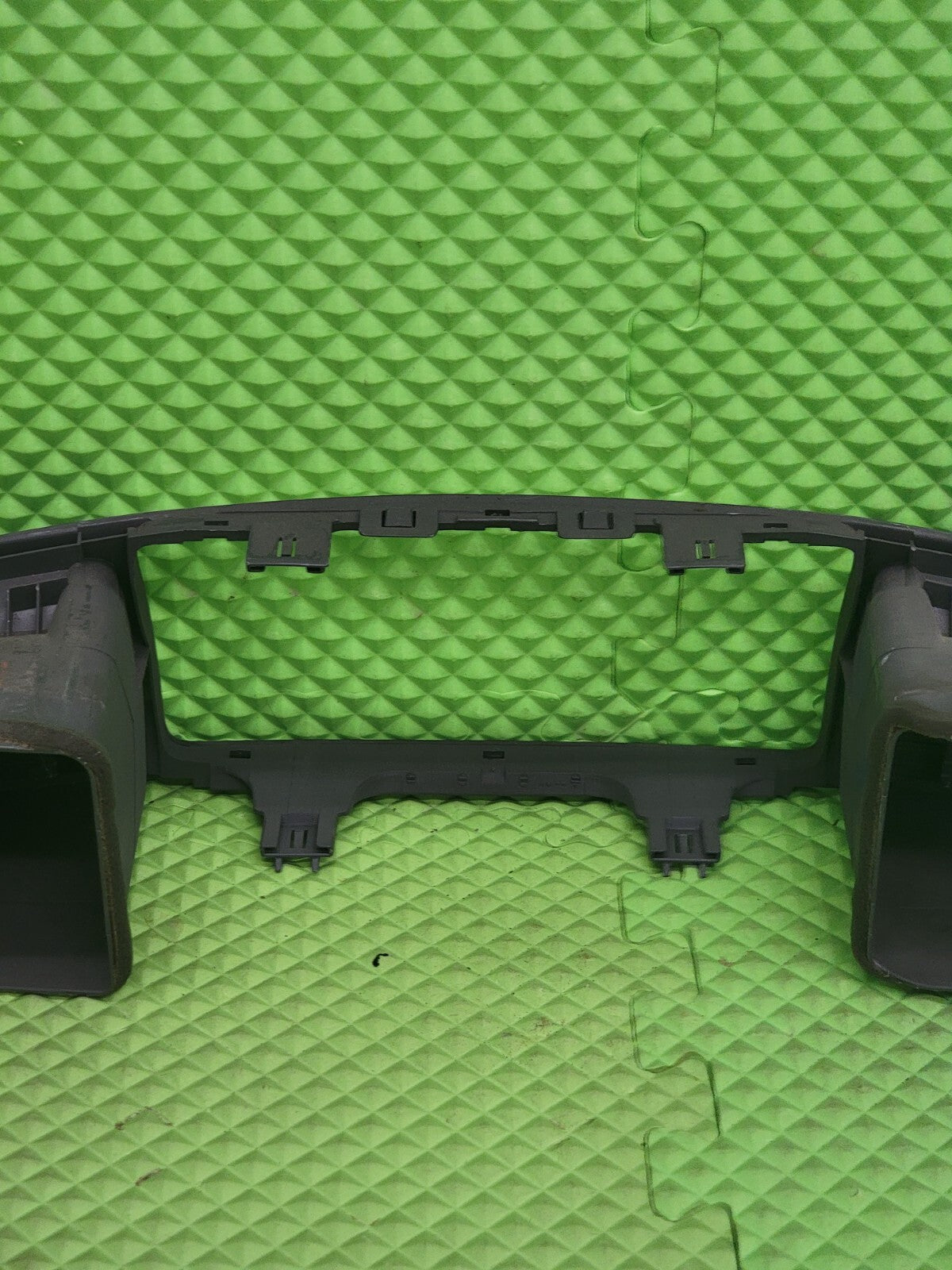 🔥03-08 TOYOTA COROLLA CENTER DASH RADIO BEZEL AIR AC VENT GRILL OEM gray B28