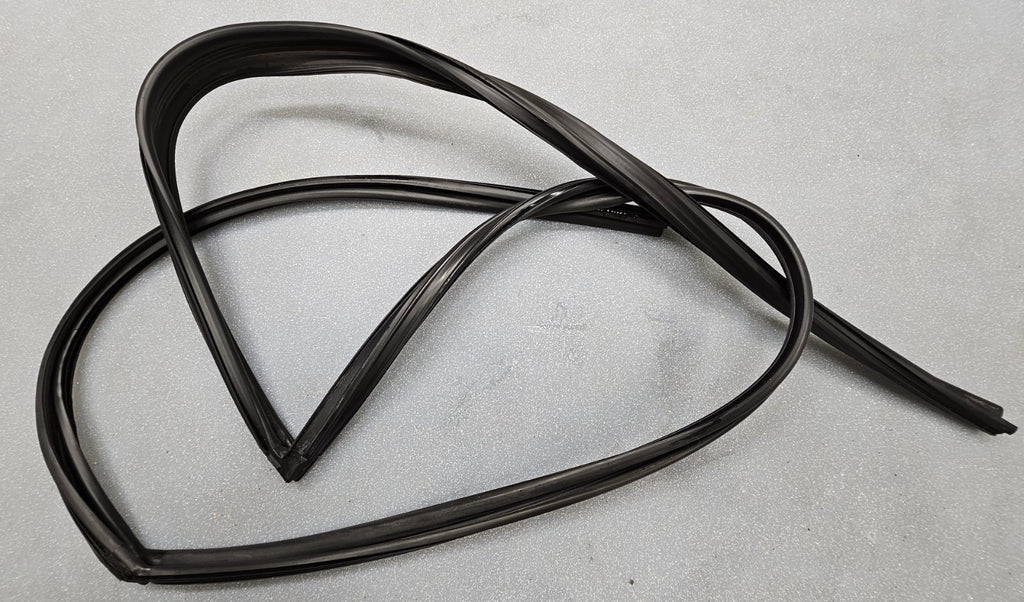 03-08 Pontiac Vibe front passenger WINDOW weatherstrip GUIDE channel seal b11/PV