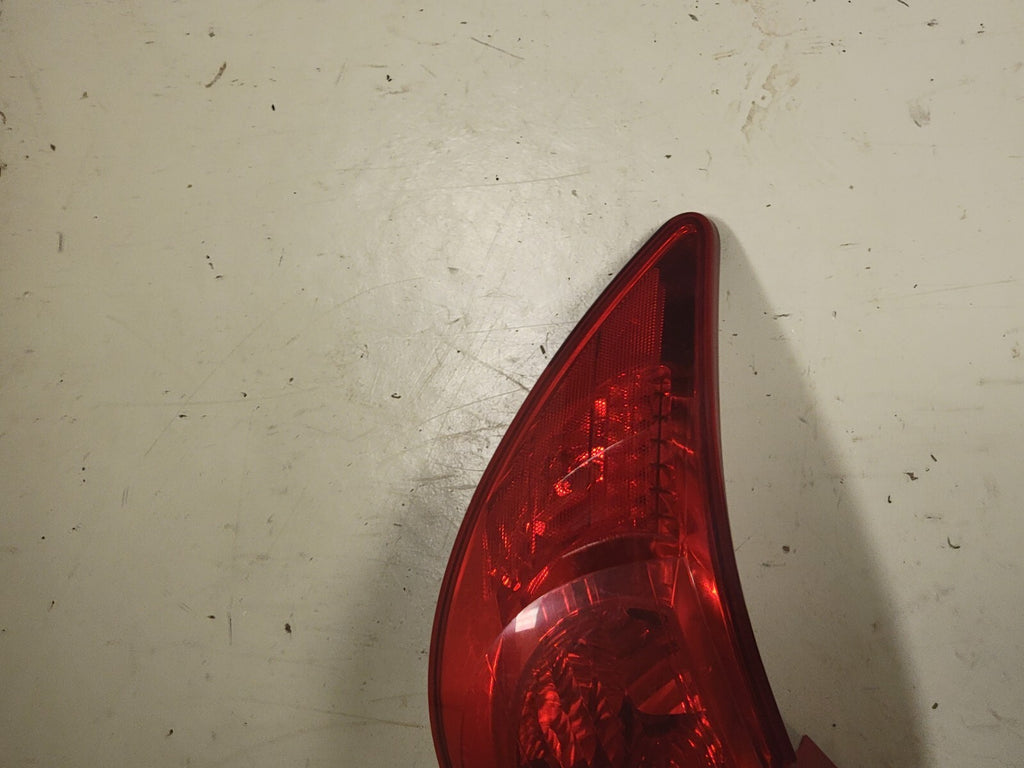 🔥2009-2012 Chevrolet Traverse Left Tail Light Taillamp Driver Side
