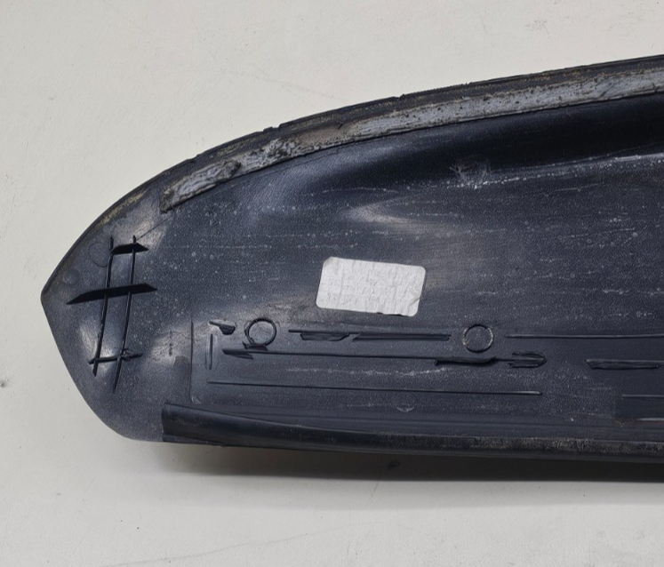 🔥2002-2009 Chevrolet Trailblazer Rear Hatch Spoiler Brake Light White OEM SP2