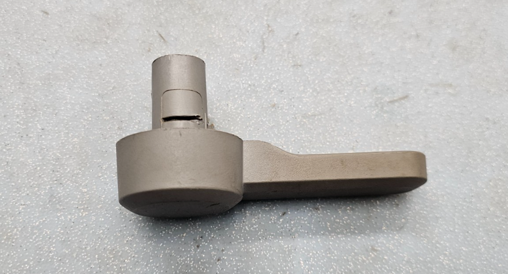 🔥05-14 MUSTANG WINDOW DOOR HANDLE RIGHT PASSANGER GRAY