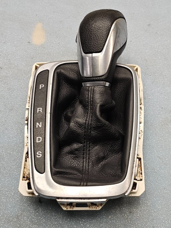 13-16 FORD FUSION AUTO TRANSMISSION GEAR SHIFTER SHIFT KNOB BOOT BEZEL TRIM OEM