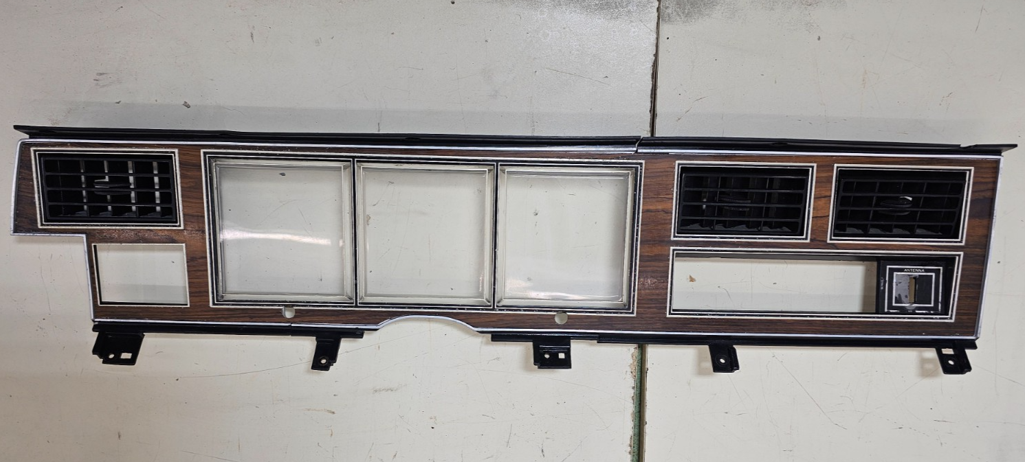 🔥81-89 LINCOLN TOWN CAR DASH INSTRUMENT SPEEDOMETER CLUSTER BEZEL PANEL WOOD