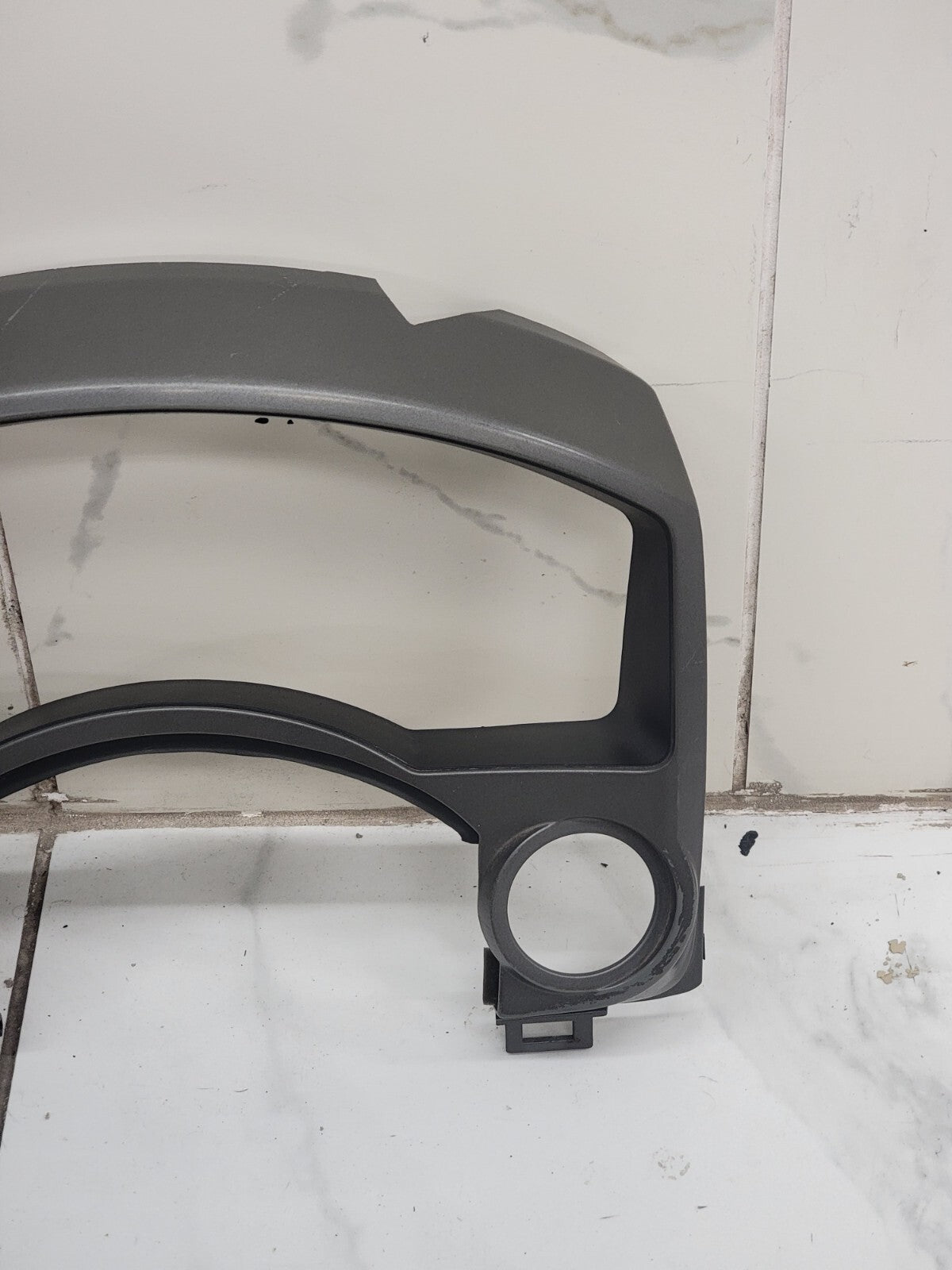 04-07 NISSAN TITAN ARMADA SPEEDOMETER CLUSTER GAUGE DASH BEZEL TRIM OEM GRAY C33