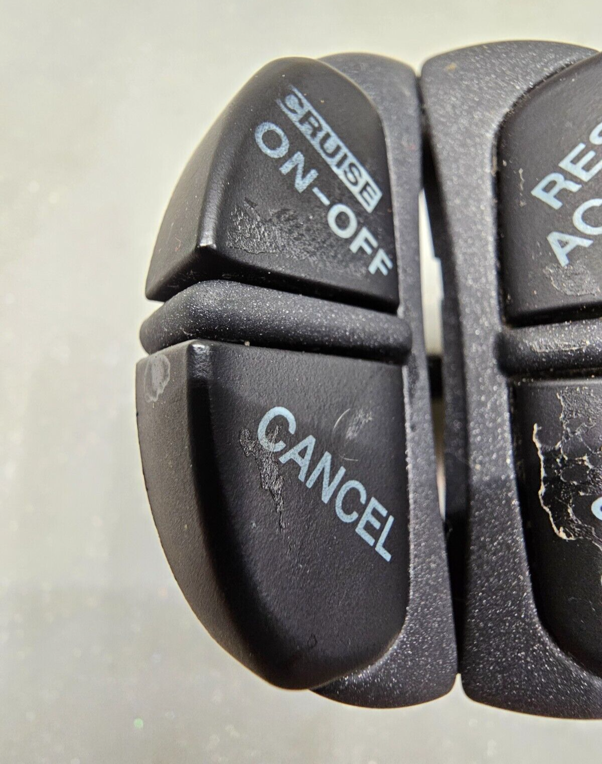 🔥01-06 Hyundai Santa Fe Steering wheel Cruise Control Switch Set Plastic OEM