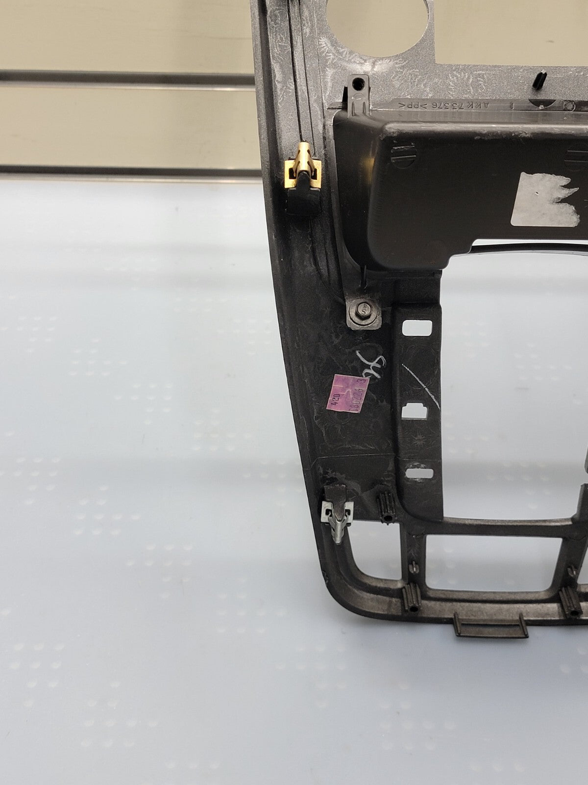 07-09 Chevrolet Equinox Center Dash Radio Climate Bezel Surround Trim silver