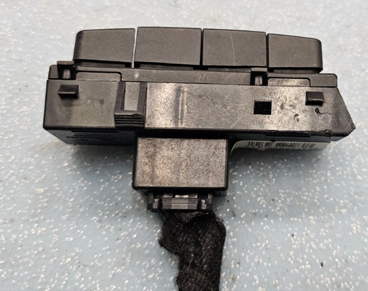 🔥2006-2013 CHEVY IMPALA CENTER DASHBOARD INFORMATION SWITCH CONTROL BUTTON OEM