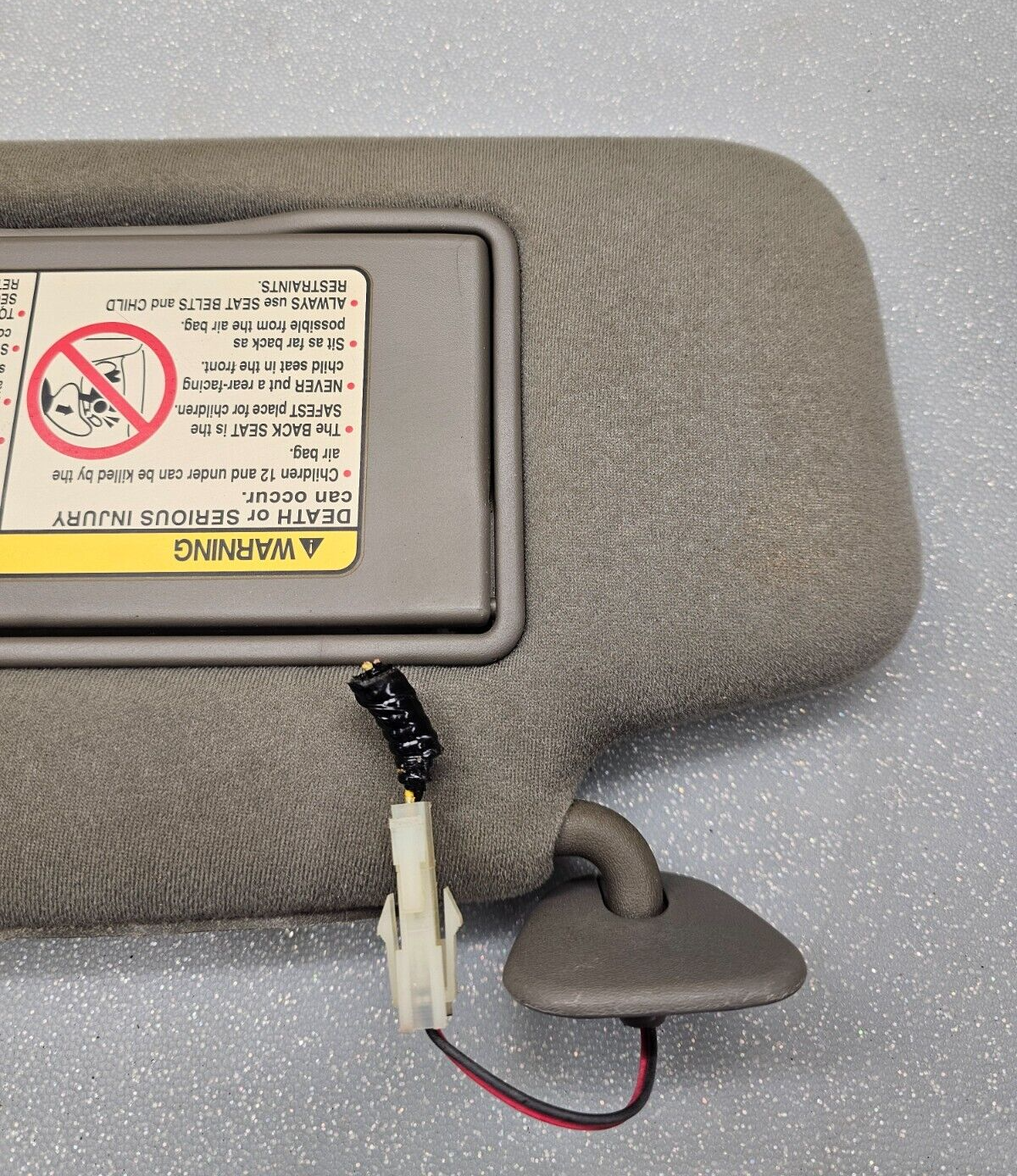 2003-2007 NISSAN MURANO SUN VISOR SHADE Left Driver Side LH ASSEMBLY Dark Grey