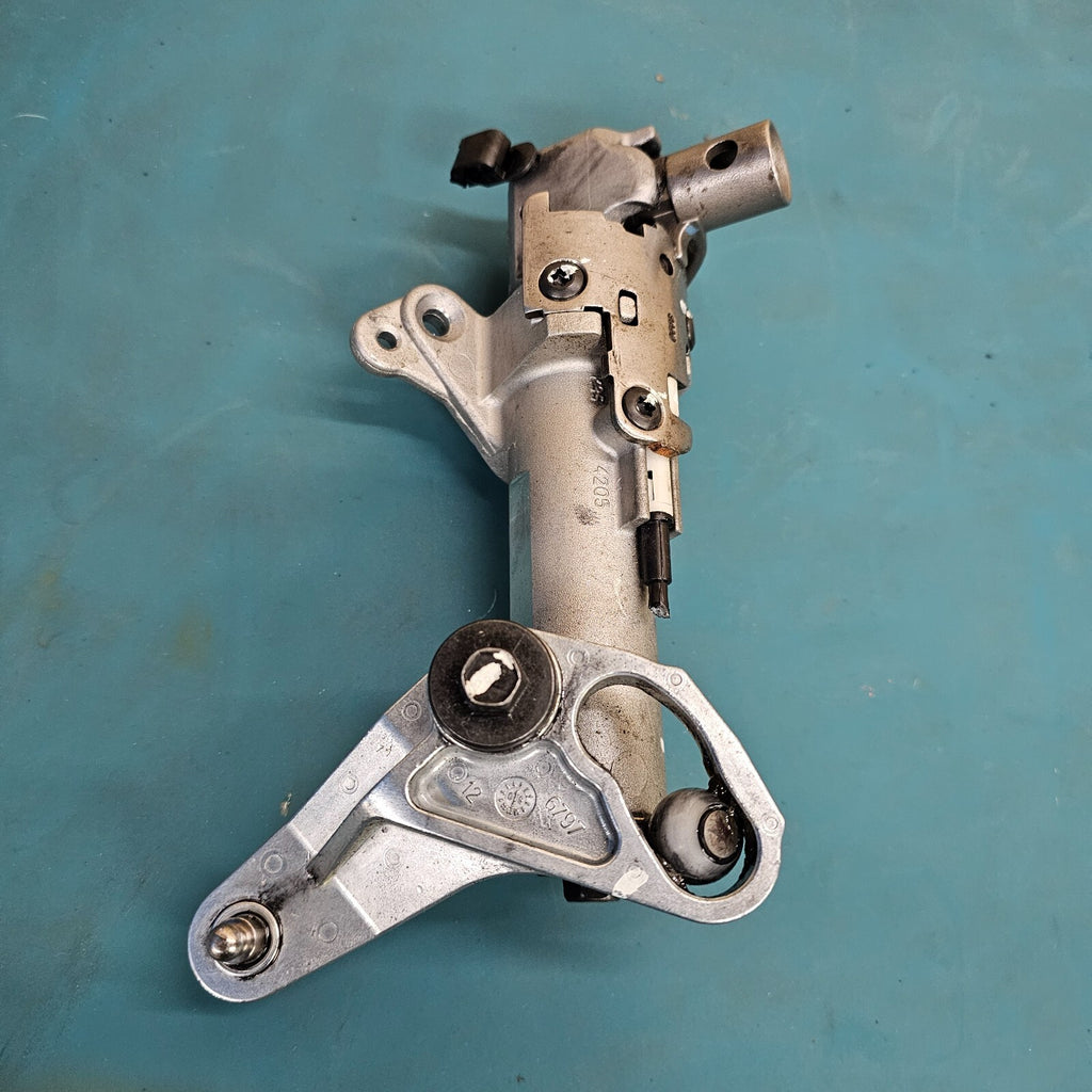 99-06 SILVERADO SIERRA TAHOE YUKON AUTOMATIC GEAR SHIFTER LEVER HANDLE ASSEMBLY