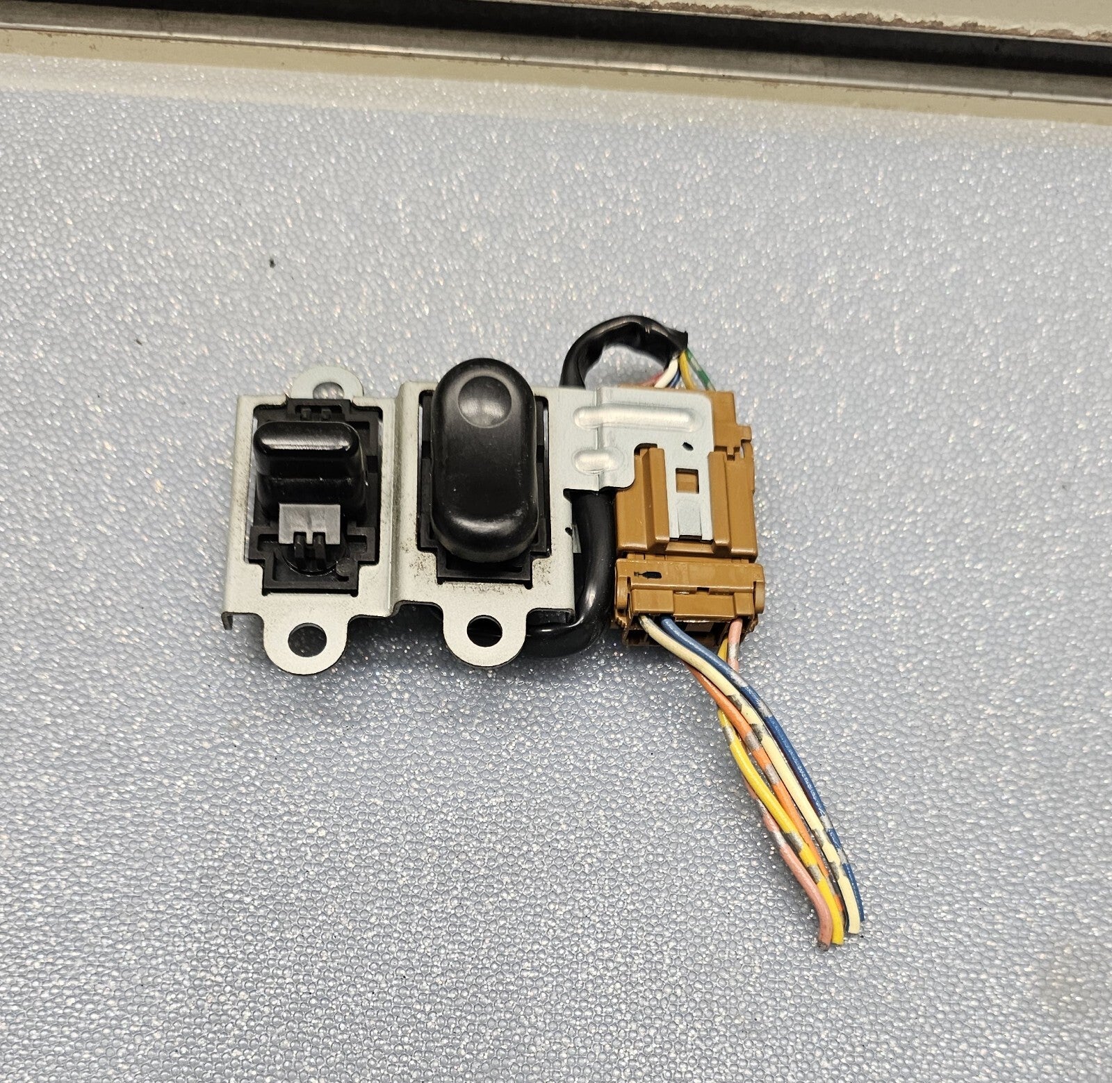 🔥2003-2006 Nissan Altima sunroof switch moonroof buttons coupe OEM