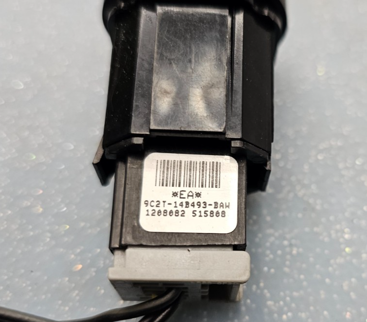 🔥08-14 Ford E150/250/350 Van Dash TCS OFF Traction Control Button Switch Black