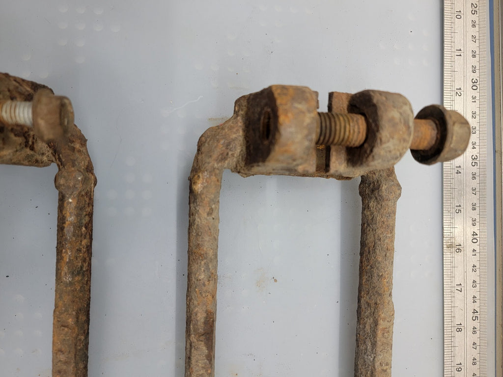 05-10 Jeep GrandCherokee Commander LH RH Set Pair Clevis Strut Fork OEM/JC