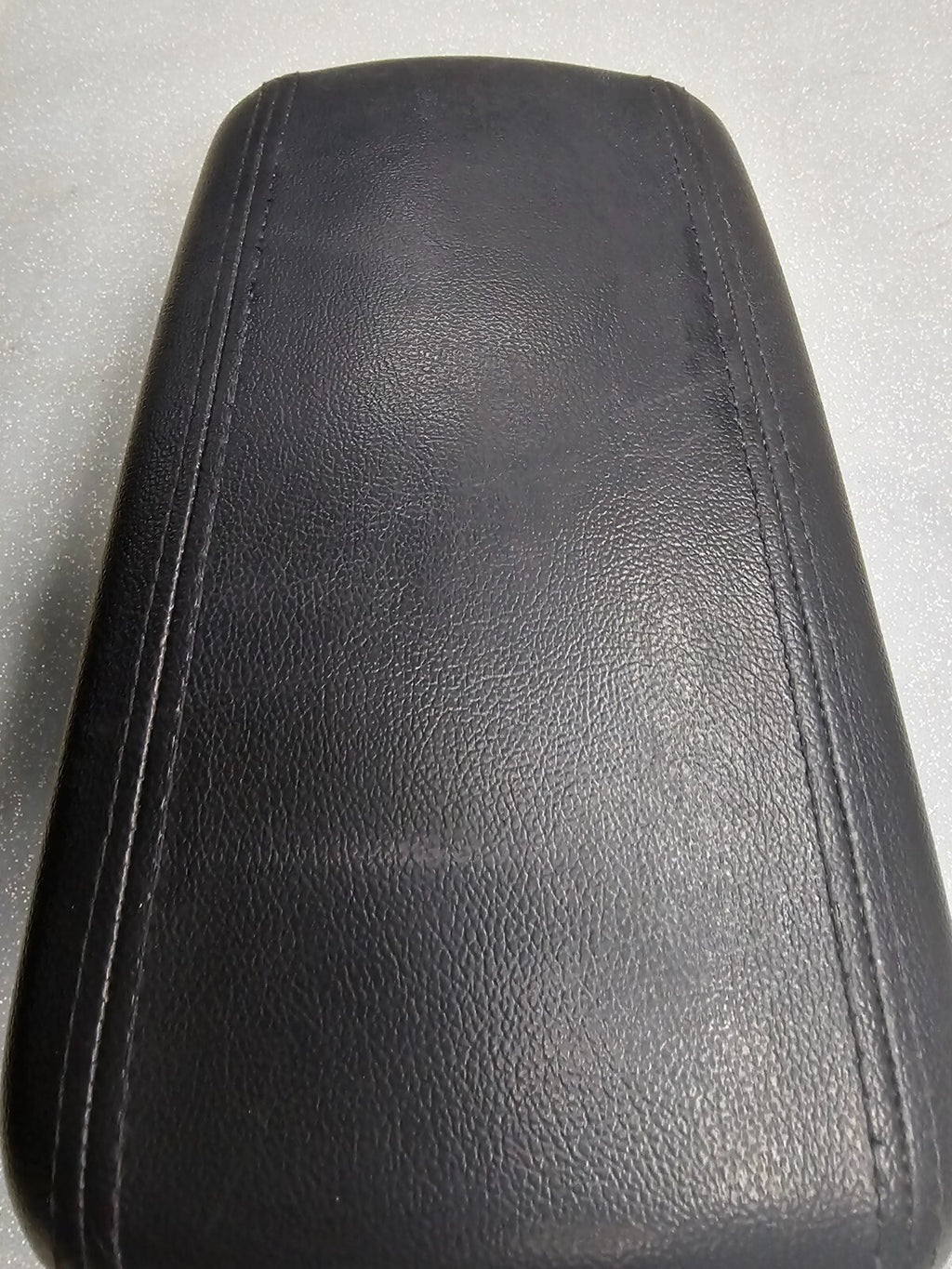 🔥2010-2013 Kia Forte Koup Center Console Leather Lid Arm Rest Storage Black OEM