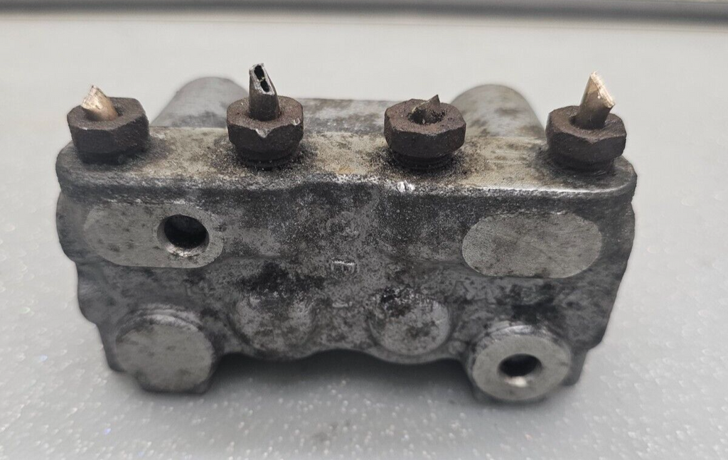 🔥2003-2005 Chevrolet Malibu VALVE Brake Master Cylinder Proportioning OEM