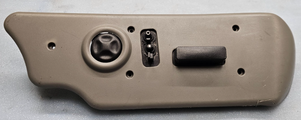 🔥03-06 SILVERADO SIERRA Front RIGHT PASSENGER Seat Adjuster Heat SWITCH Tan OEM