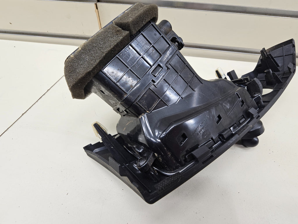 🔥07-12 Hyundai Veracruz Driver Left Center Dash AIR Vent Heater Conditioning