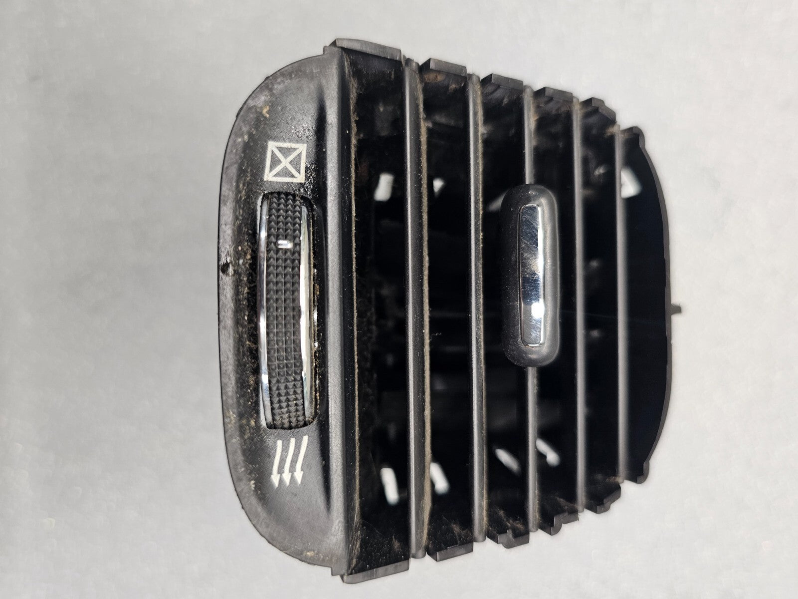🔥15-22 DODGE CHARGER FRONT DASH RIGHT OUTER AIR VENT GRILLE L0202804DX9AB