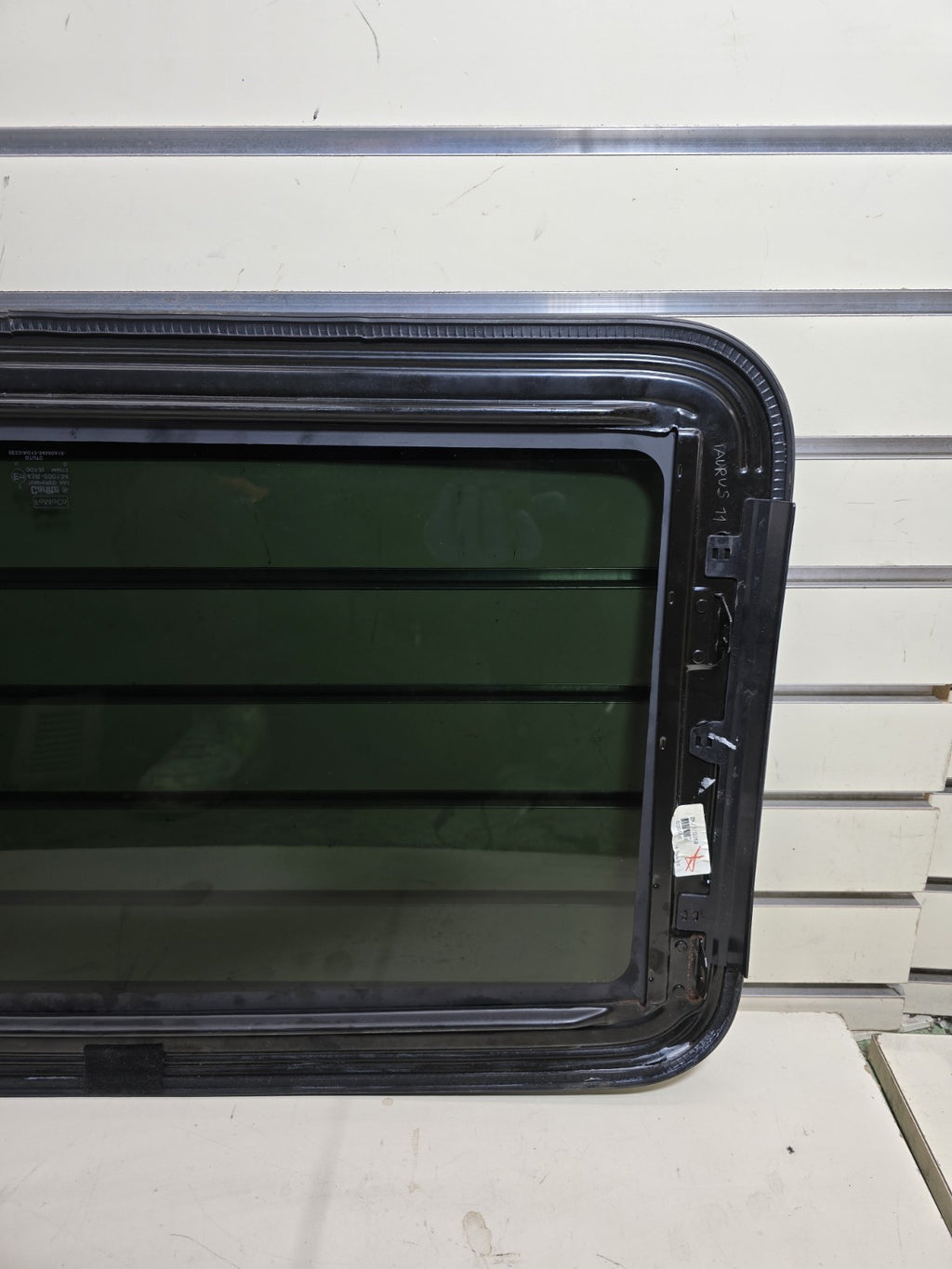 🔥10-19 Ford Taurus Upper Sun Roof Sunroof Window Glass OEM
