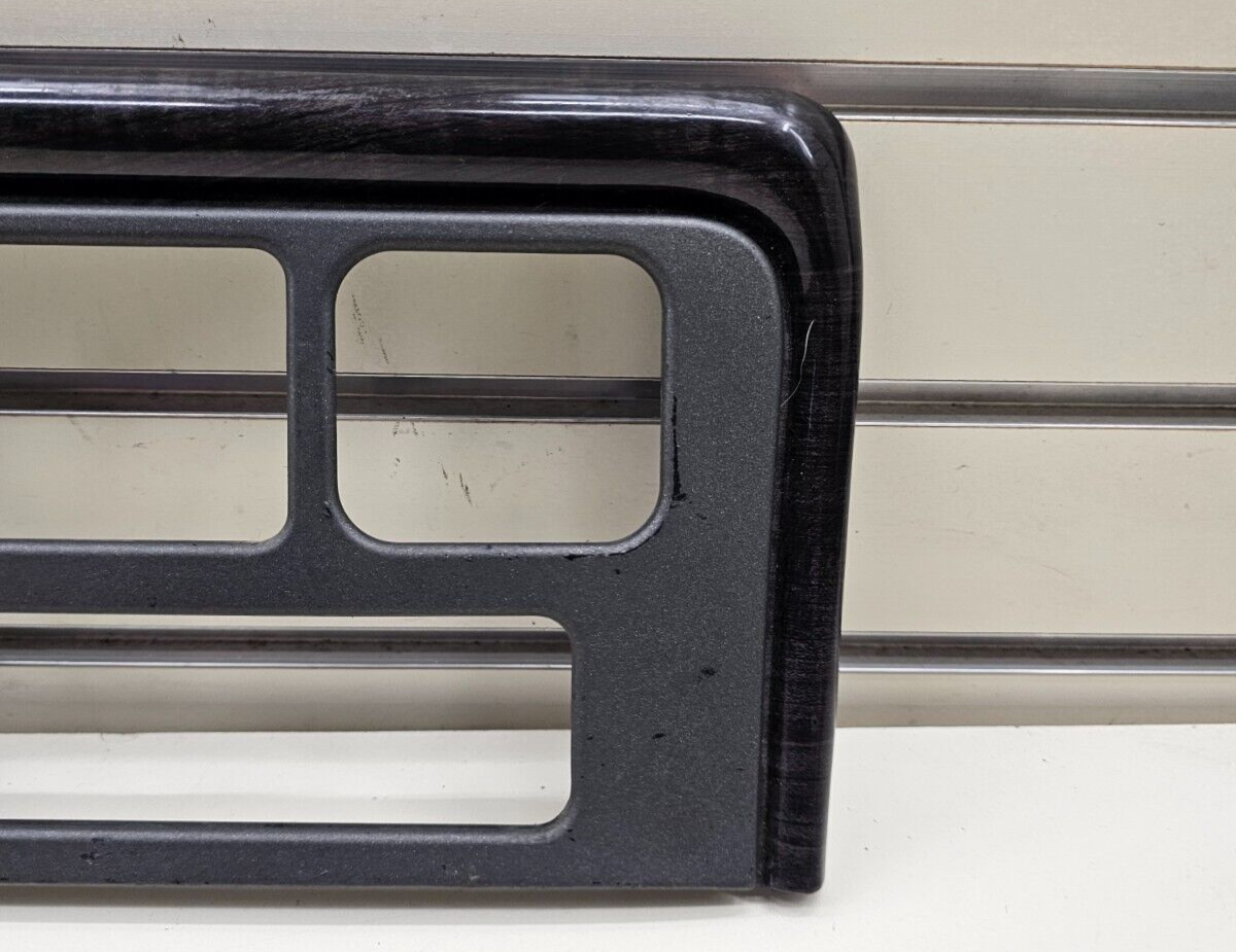 02-06 Escalade Center Dash Radio Display Bezel Trim Panel Assembly DK Gray/Wood