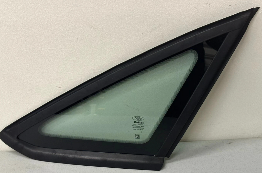🔥12-18 Ford Focus Right Passenger Quarter Glass Window SEDAN black moulding 4D