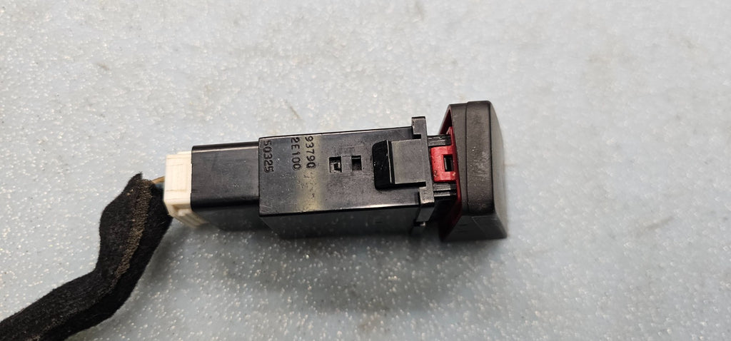 🔥06-08 SONATA Hazard Light Dash Flasher Warning Emergency Switch Button black