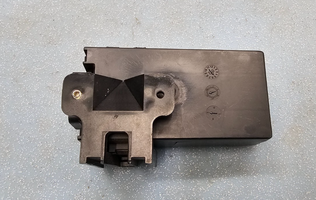 🔥2003-2011 Lincoln Town Car Control heated seat Module OEMB BLACK
