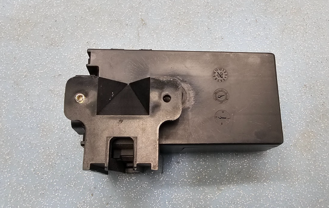 🔥2003-2011 Lincoln Town Car Control heated seat Module OEMB BLACK