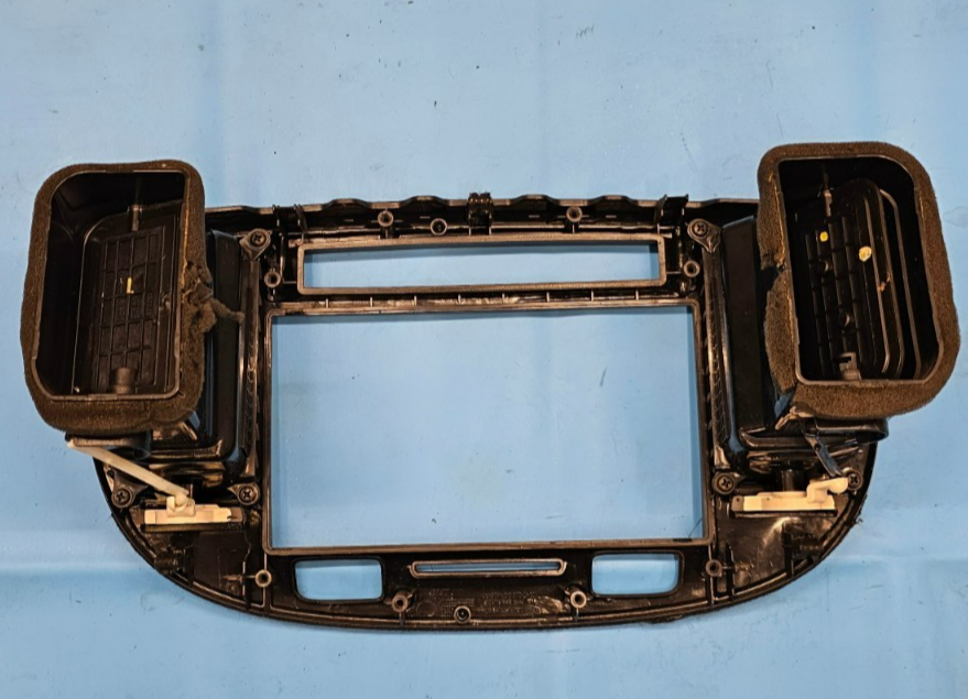 🔥06-11 Kia Rio Center Dash Trim AM FM Radio Stereo Display Bezel Climate Black
