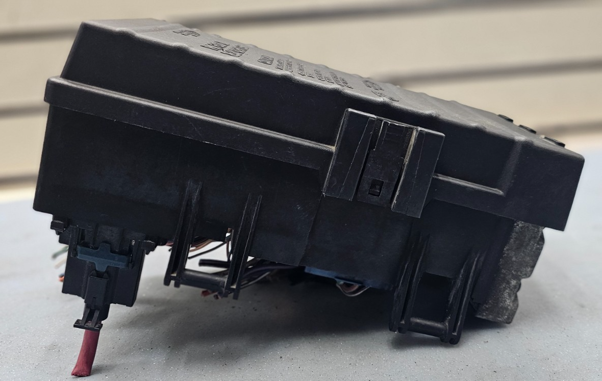 🔥03-06 DODGE GRAND CARAVAN TIPM FUSE BOX JUNCTION MODULE OEM